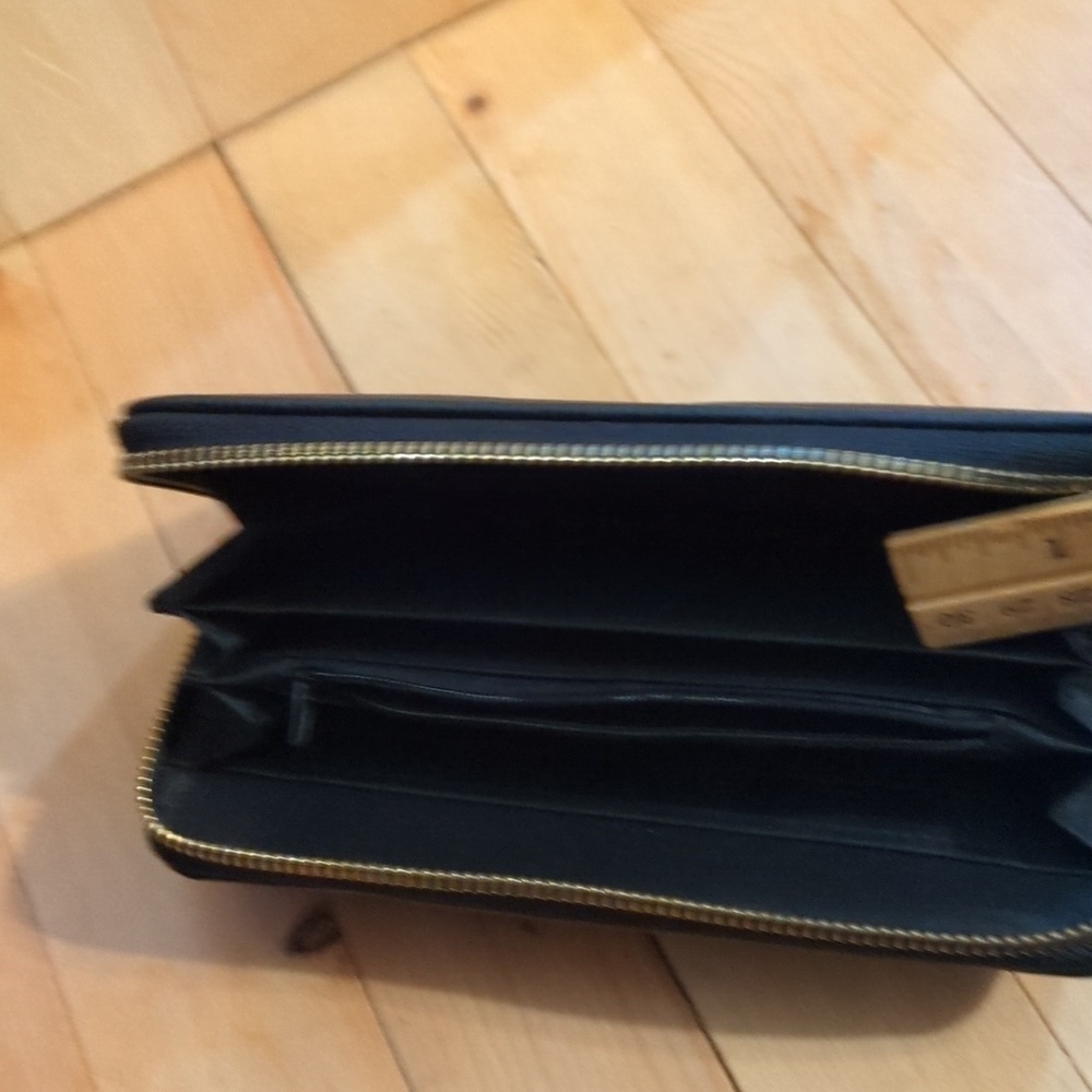 Classic Black Wristlet Clutch with Silver Emblem - Picture 3 of 3